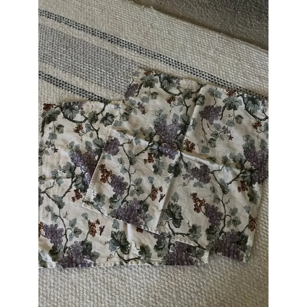 Set of 2 Waverly Garden Room Table Napkins Cotton India Grapes Vineyard Cottage